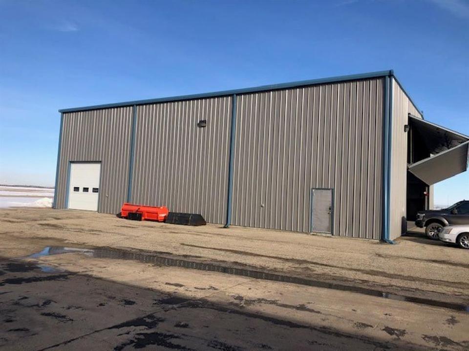 11010 Airport Drive, Grande Prairie, AB