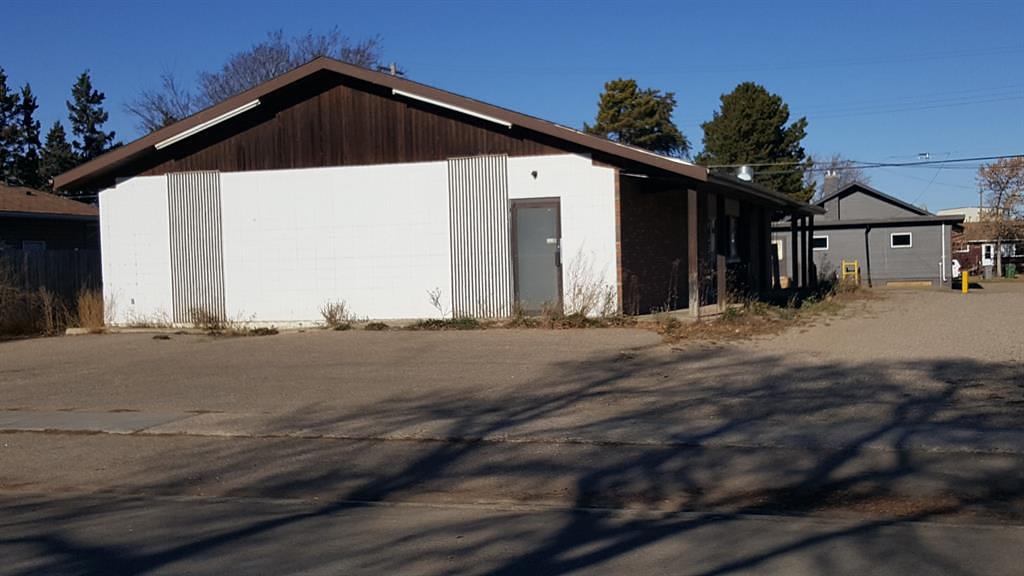 5502 50 Street, Lloydminster, AB