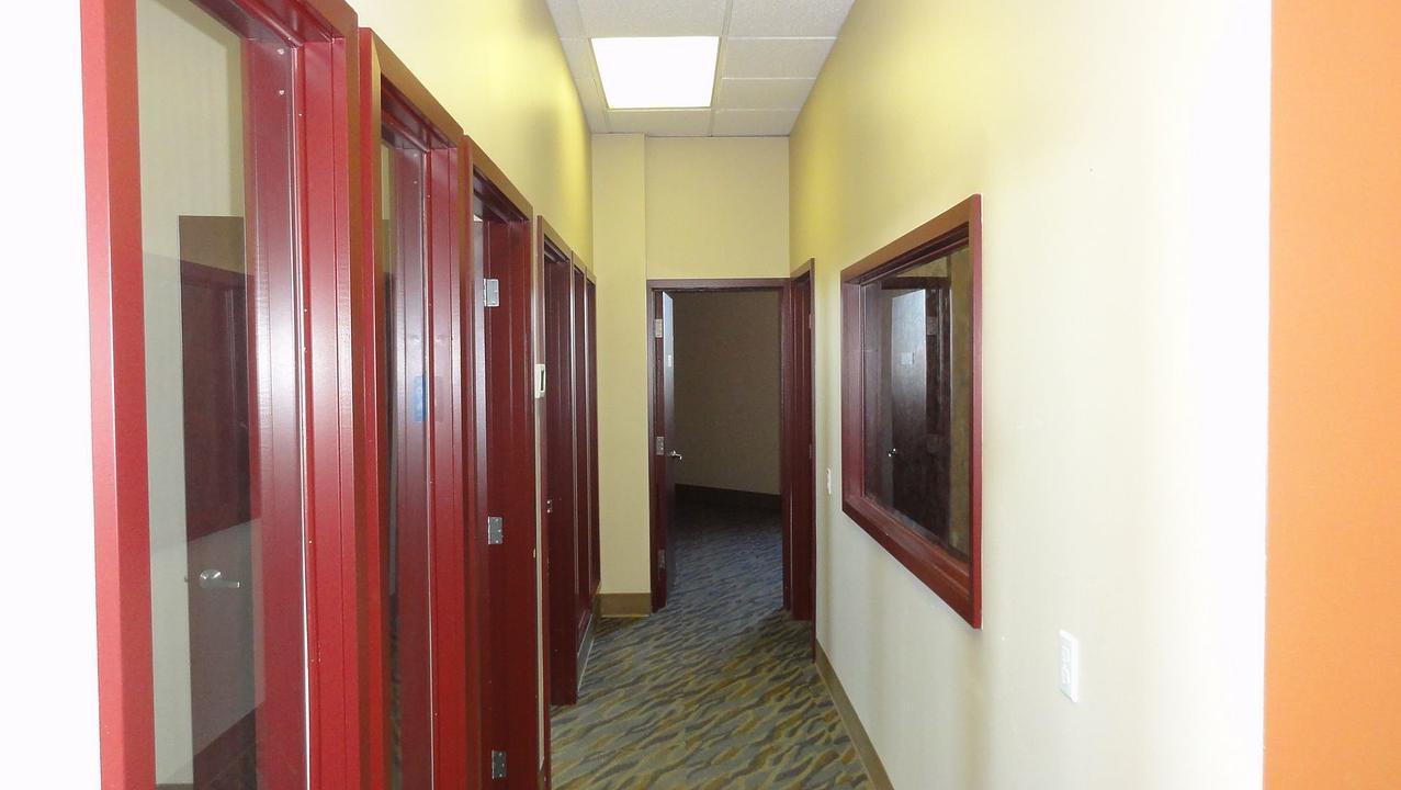 202 - 4411 16 Ave NW, Calgary, AB