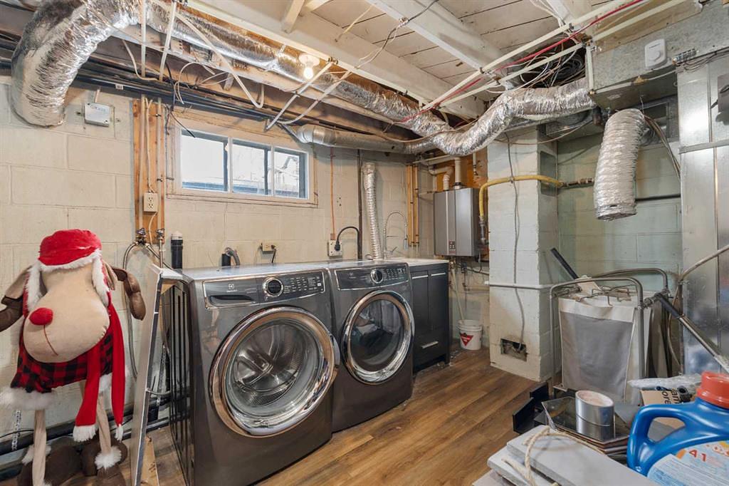 313 Ross Avenue, Cochrane, AB