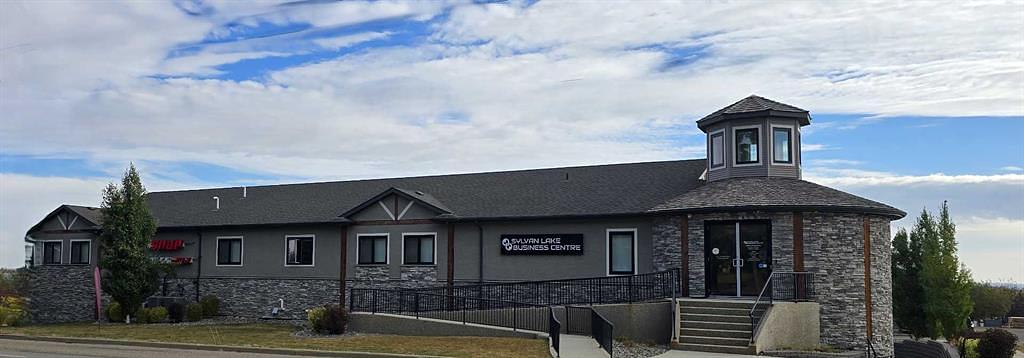 201 - 110 Pelican Place, Sylvan Lake, AB