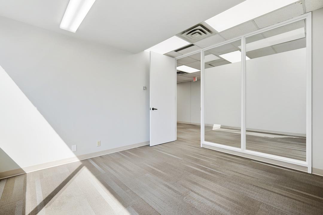 208 - 609 14 Street Northwest, Calgary, AB
