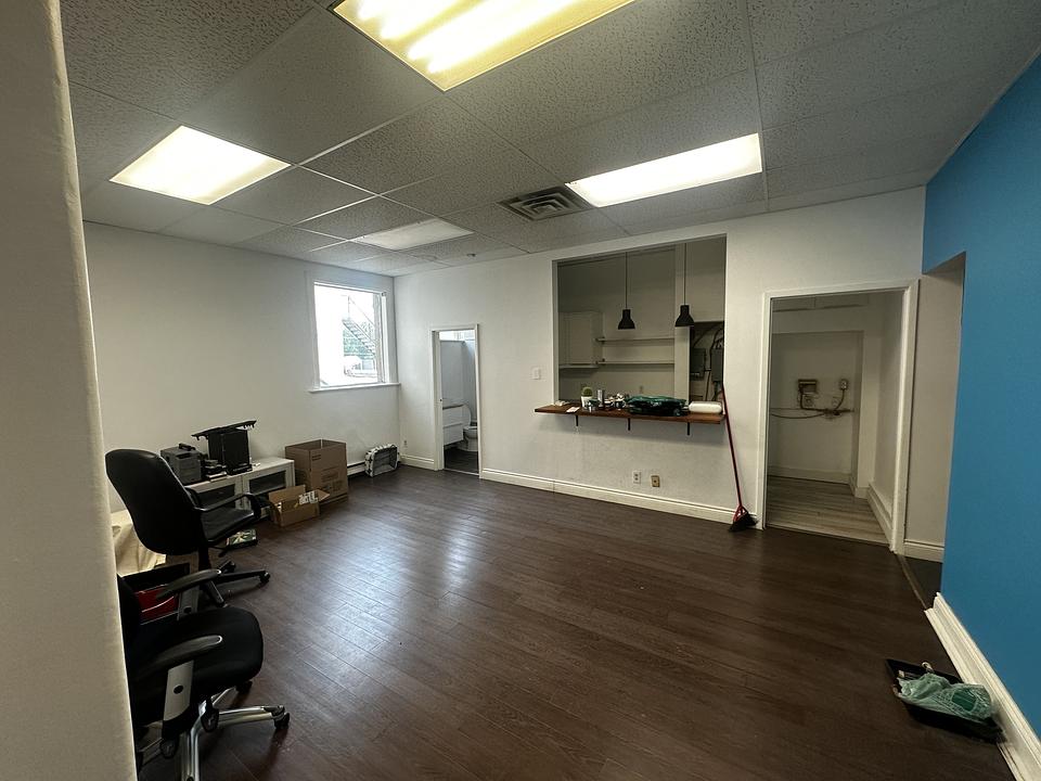 202 - 120 Wyndham Street North, Guelph, ON
