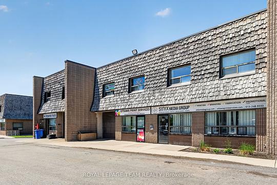 2100 Thurston Drive, Ottawa, ON