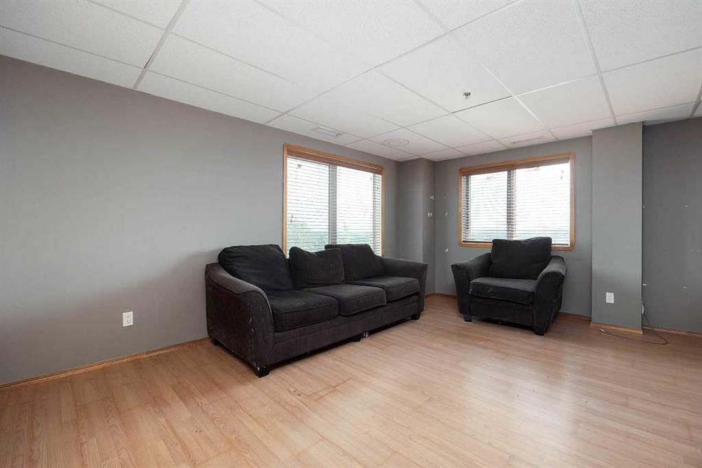 105 Oak Court, Anzac, AB
