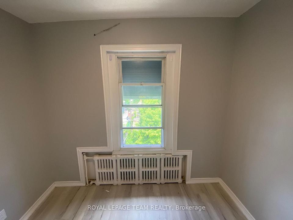 883 Somerset Street West, Ottawa, ON