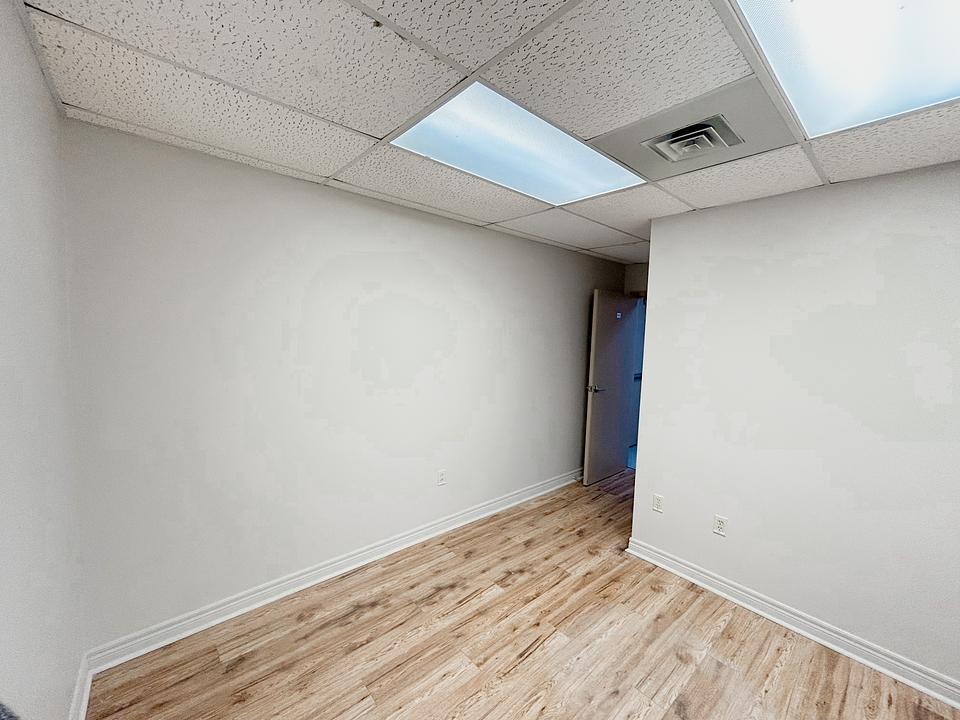 10 - 2109 London Line, Sarnia, ON