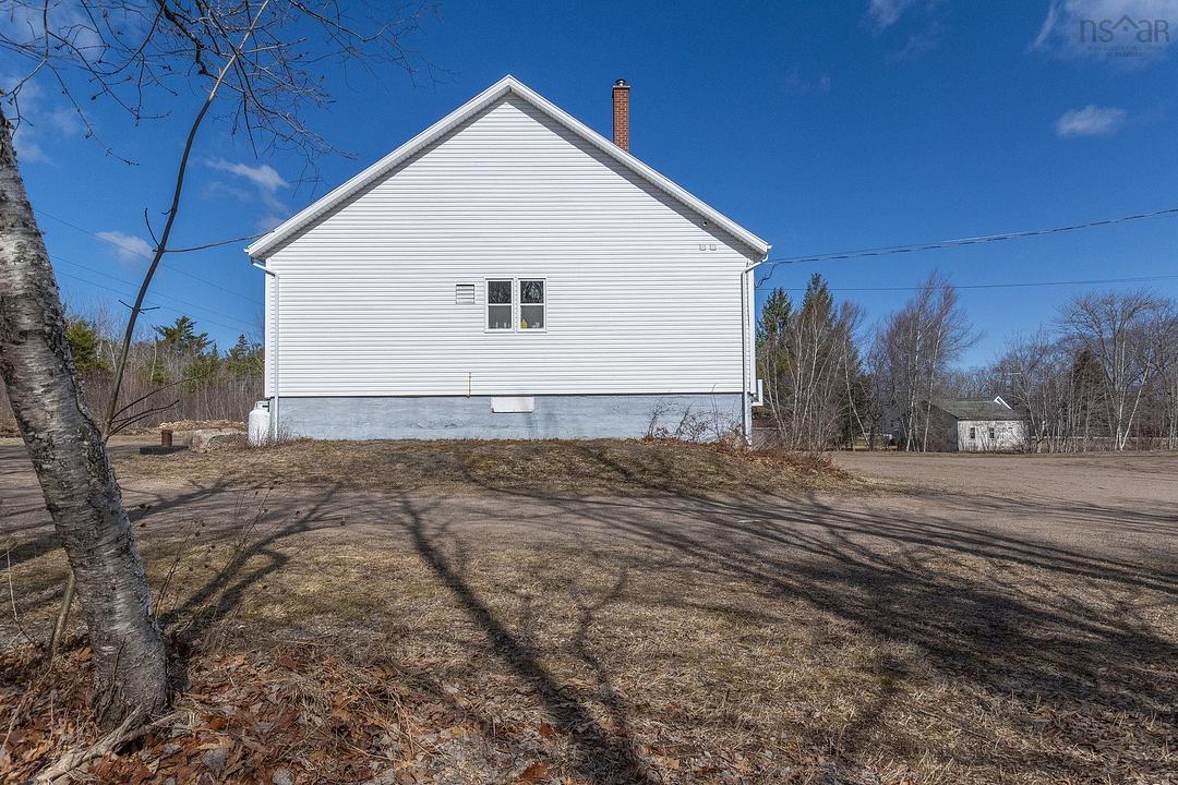 8921 Nova Scotia Trunk 10, Kingston, NS