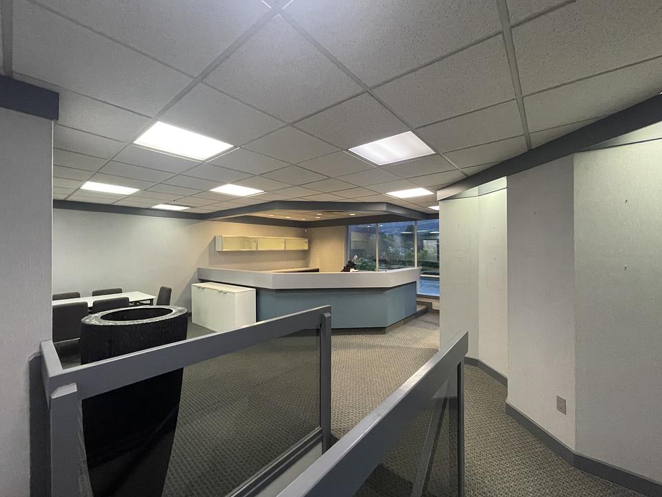 1 - 1485 Welch St, North Vancouver, BC
