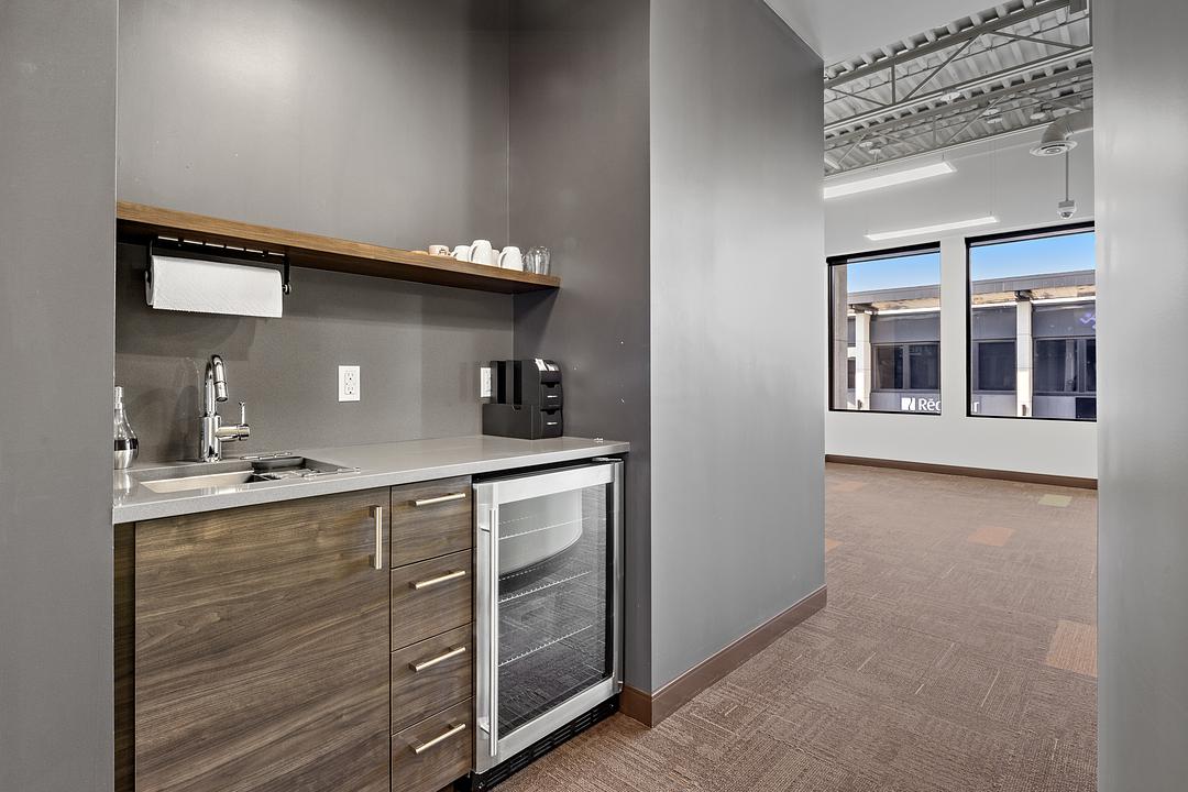 302-306 - 2310 St Laurent Blvd, Ottawa, ON