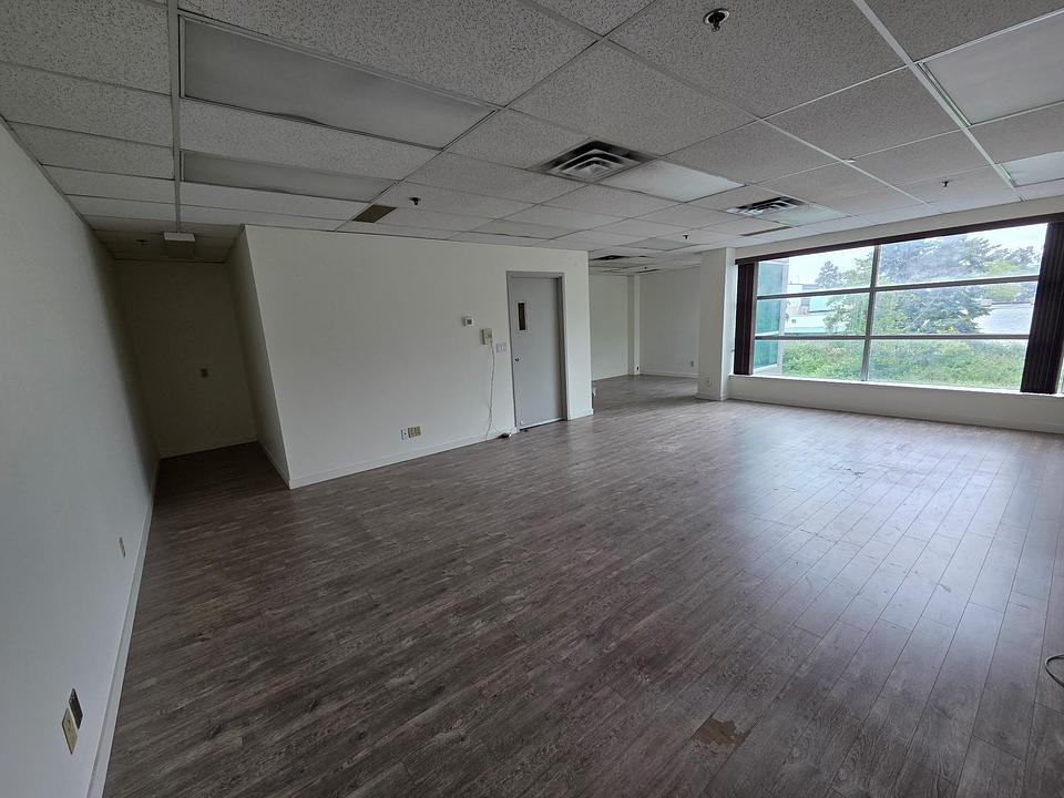 11 - 3871 North Fraser Way, Burnaby, BC