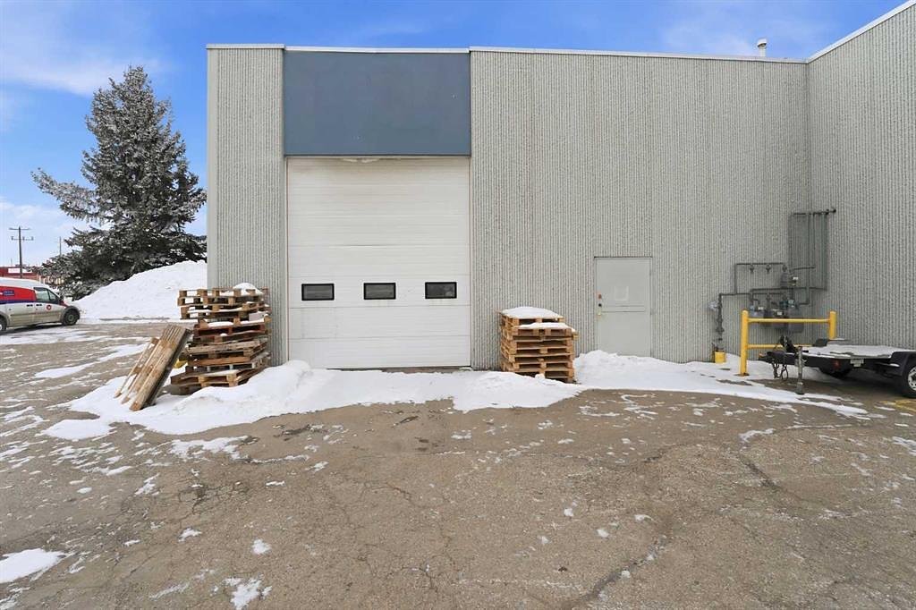 1 & 3 - 7611 49 Avenue, Red Deer, AB