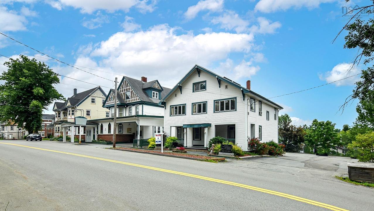 194 King Street, Windsor, NS