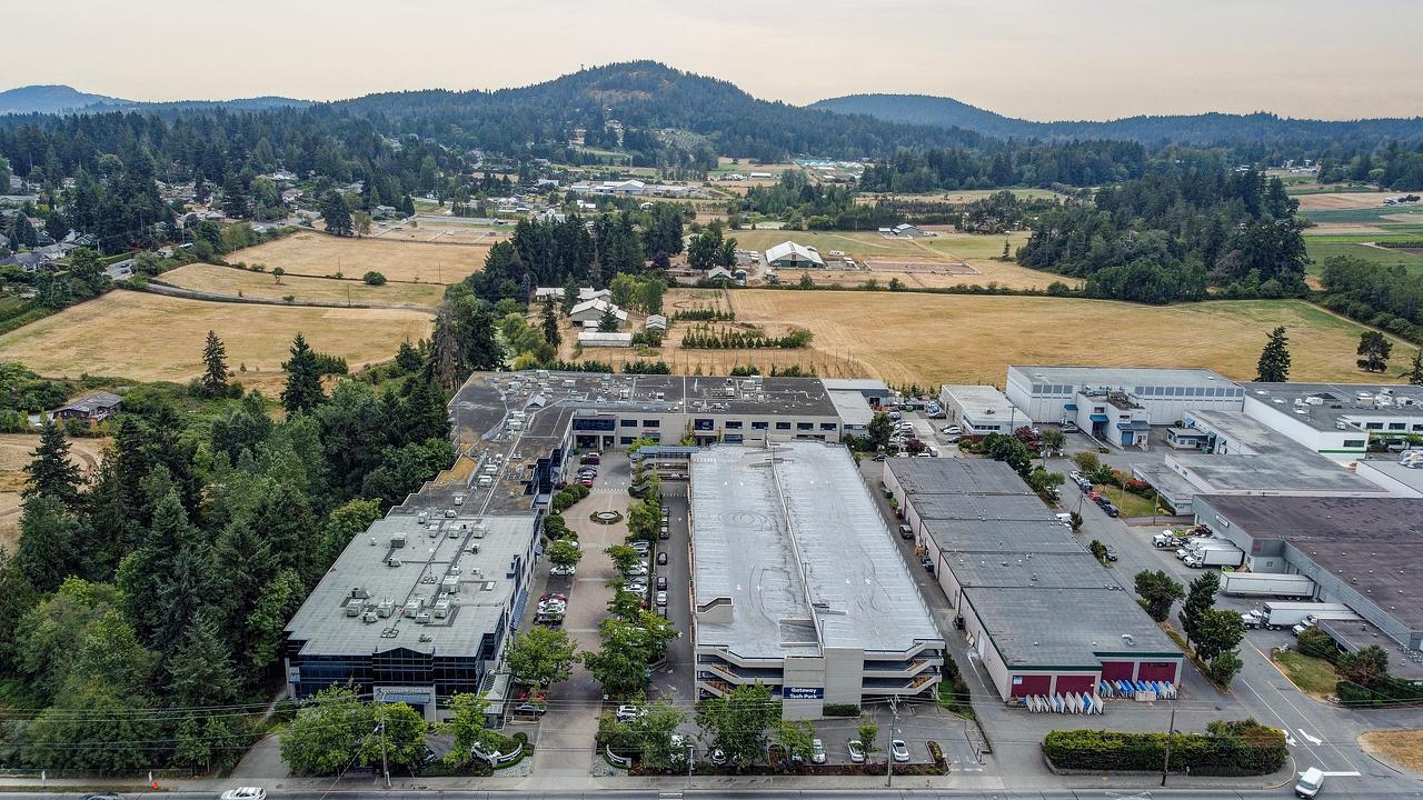 1D002 - 2261 Keating Cross Road, Saanichton, BC