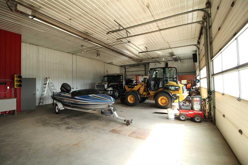 3208 52 Avenue, Innisfail, AB