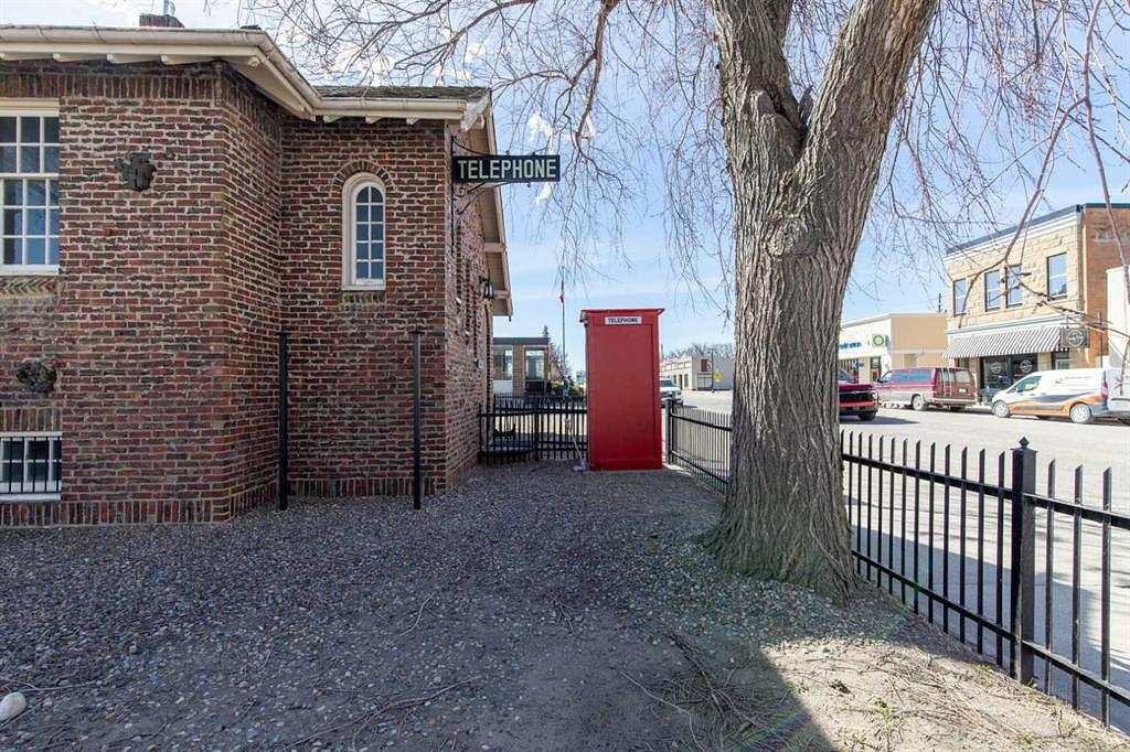 2224 2 Avenue, Fort Macleod, AB