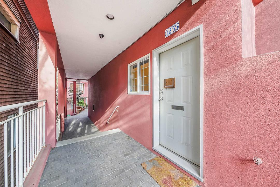 1233 West 7th Avenue, Vancouver, BC