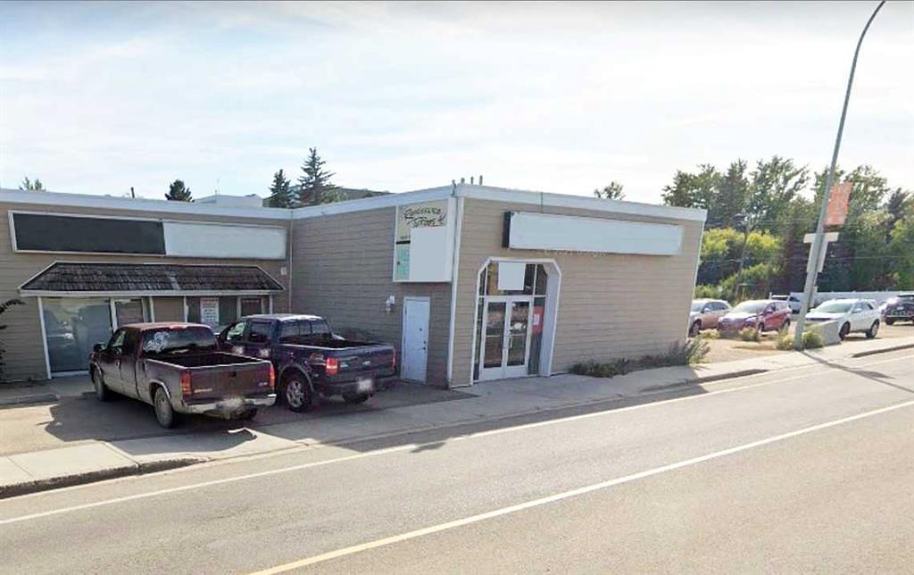 3 - 4418 50 Avenue, Red Deer, AB