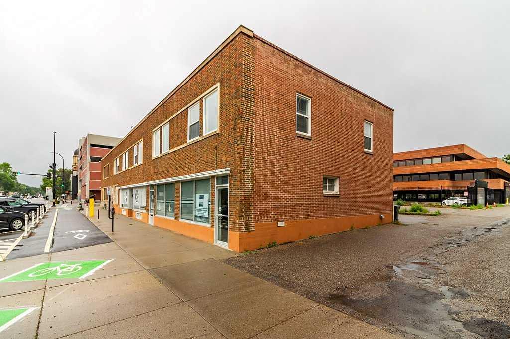 505 7 Street South, Lethbridge, AB