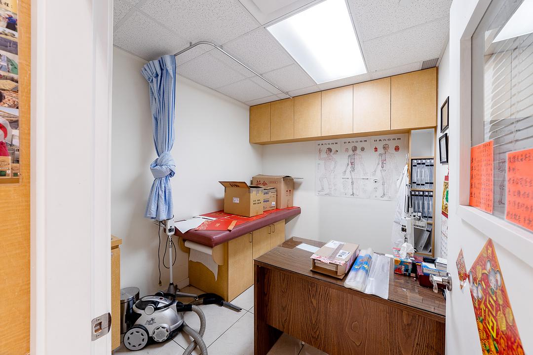 2135/2140/2145 - 4000 No. 3 Road, Richmond, BC