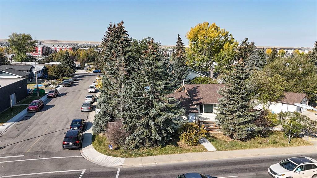 309 Main Street North, Airdrie, AB