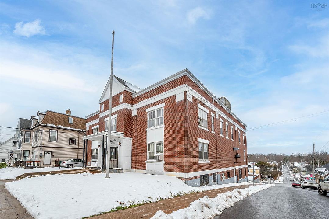 240 King Street, Windsor, NS
