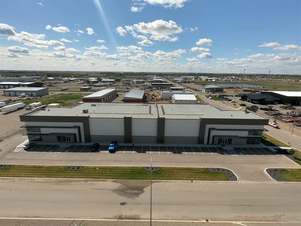 1027 11th Avenue, Coaldale, AB