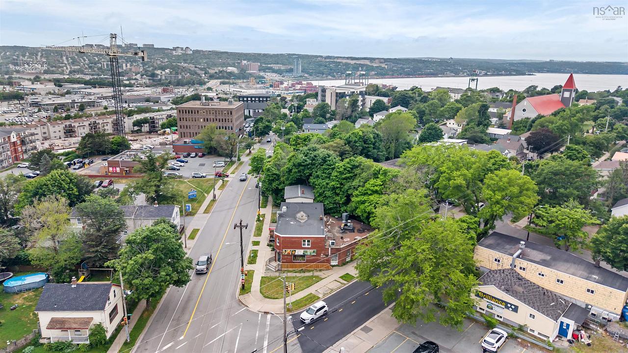 6105 Lady Hammond Road, Halifax, NS