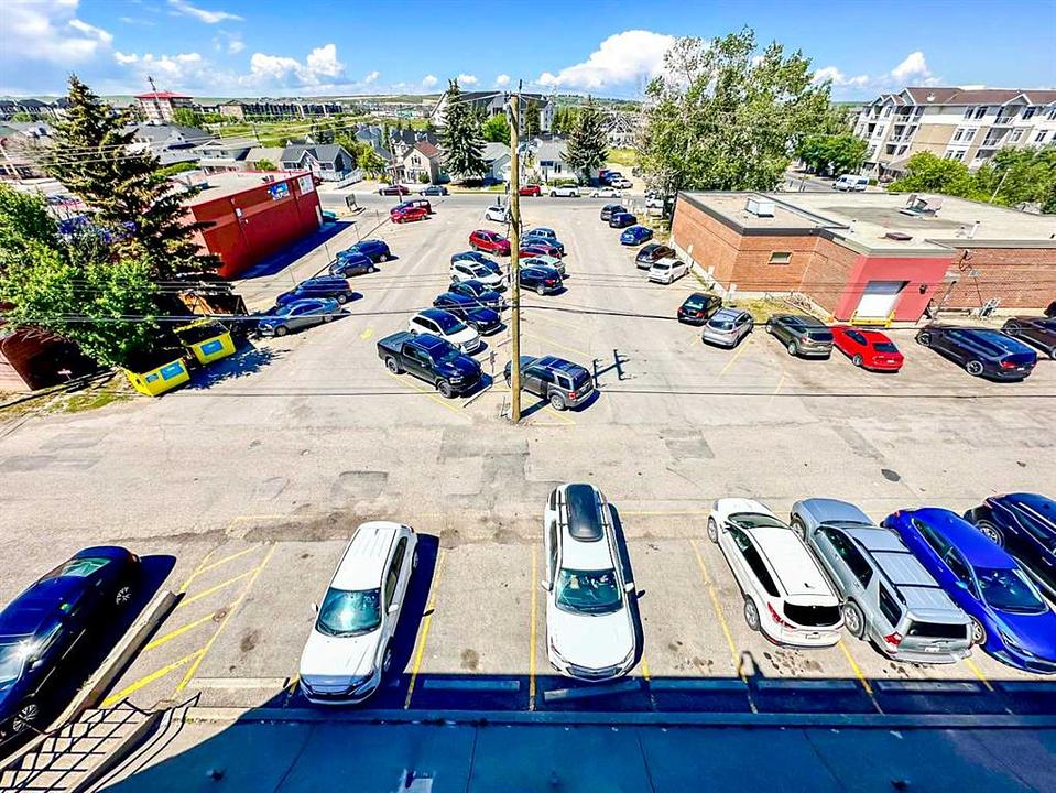 125 Main Street North, Airdrie, AB