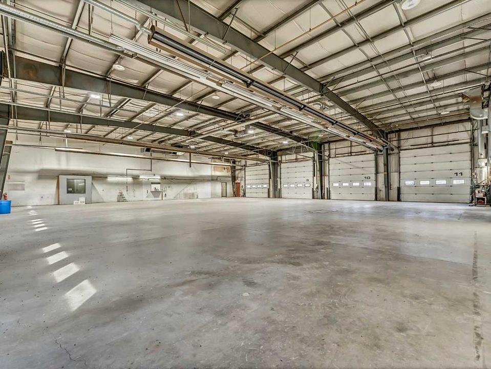1782 32 Street Southwest, Medicine Hat, AB