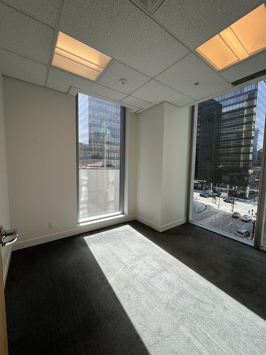 560 - 669 Howe St, Vancouver, BC