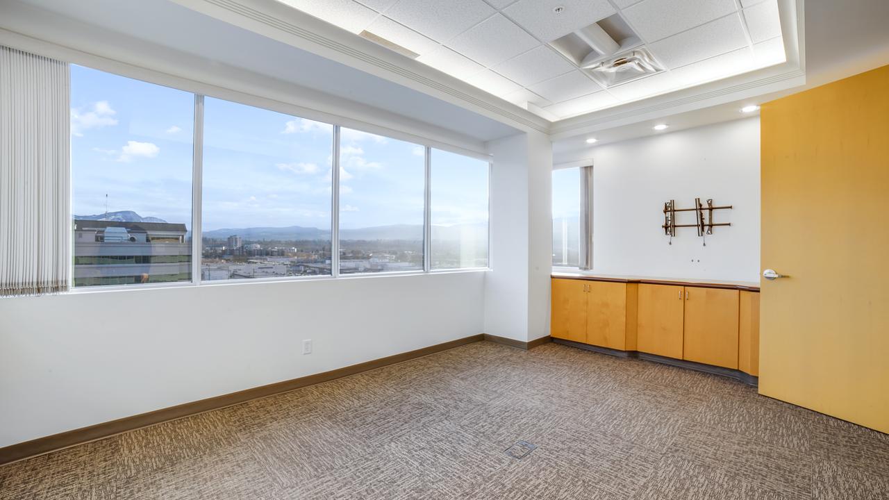 710 - 1708 Dolphin Avenue, Kelowna, BC