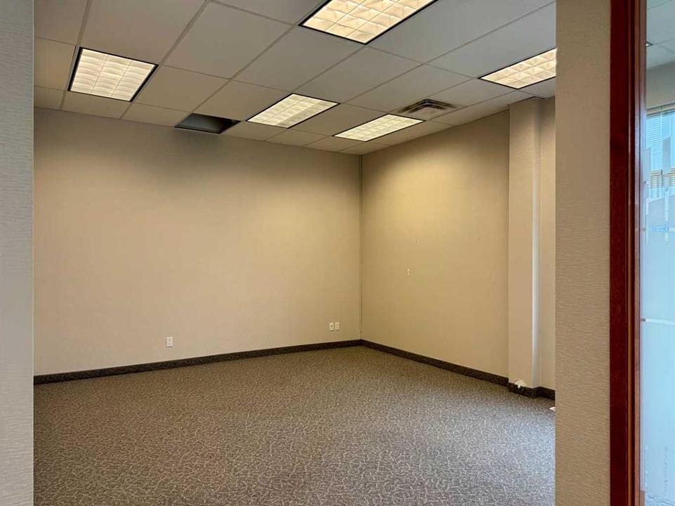 400A - 650 South Railway Avenue East, Drumheller, AB