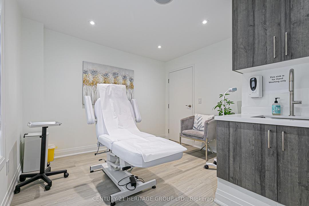72 Prospect Street, Newmarket, ON