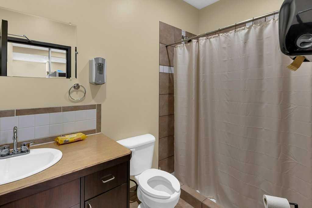215 - 2914 Kingsview Boulevard Southeast, Airdrie, AB