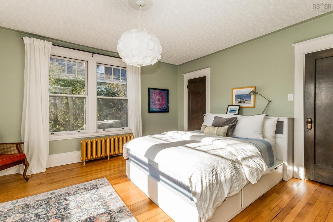 12 Linden Avenue, Wolfville, NS