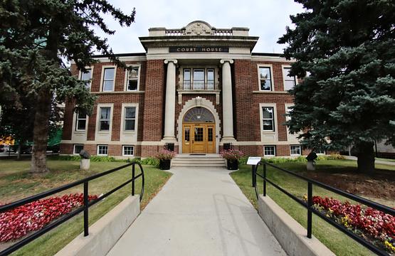 4836 50 Street, Red Deer, AB