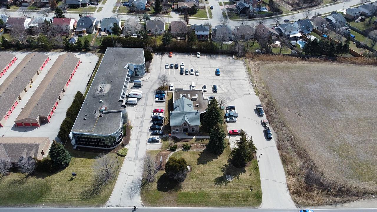 201 - 660 Speedvale Avenue West, Guelph, ON
