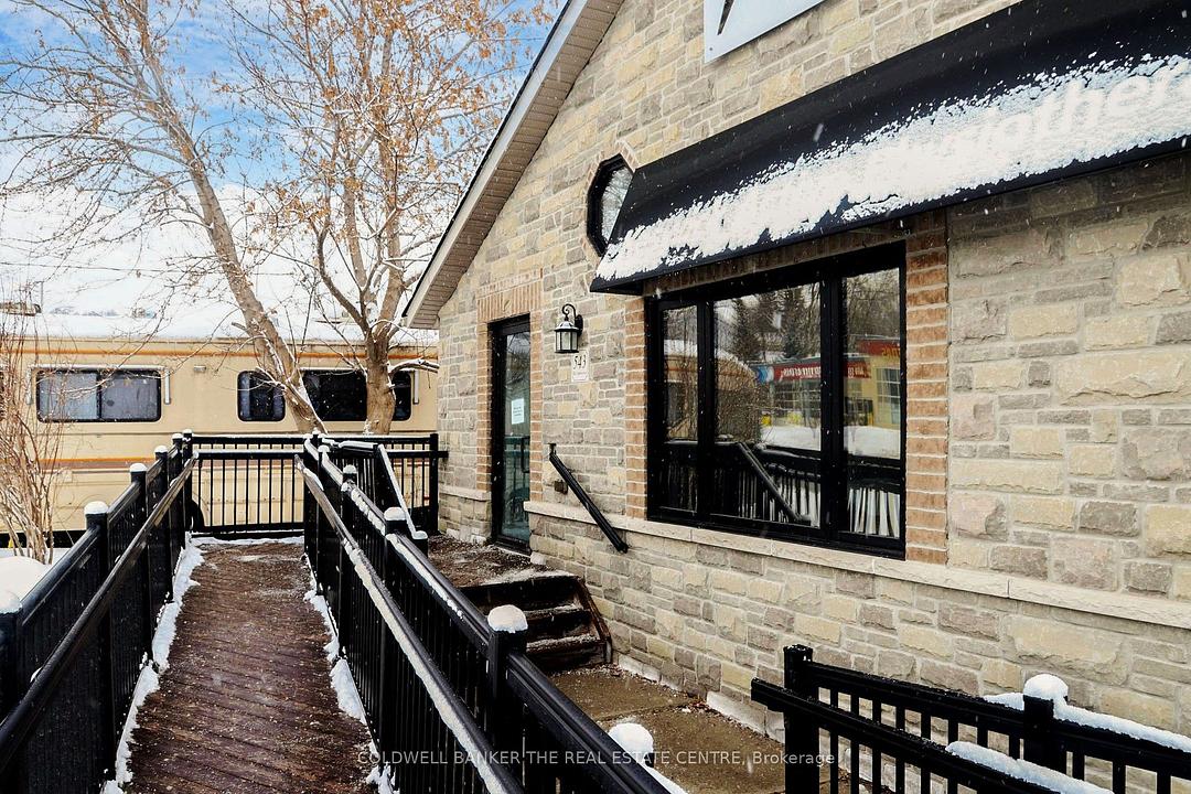 543 The Queensway South, Georgina, ON