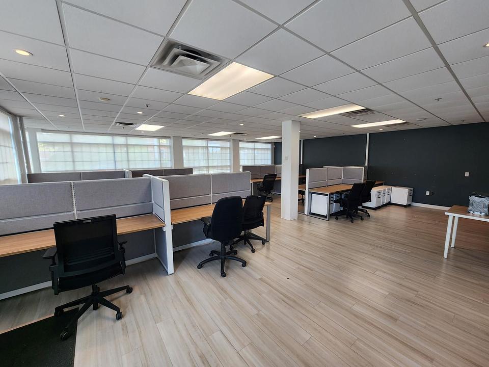 2695 Avenue Dollard, Montreal, QC