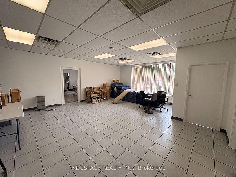4-5 - 1076 Cardiff Boulevard, Mississauga, ON