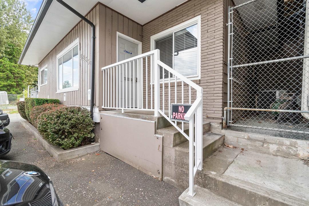 2265 West Railway Street, Abbotsford, BC