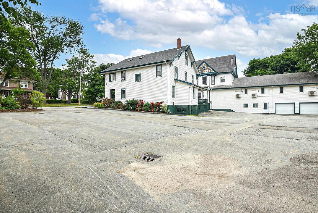 194 King Street, Windsor, NS