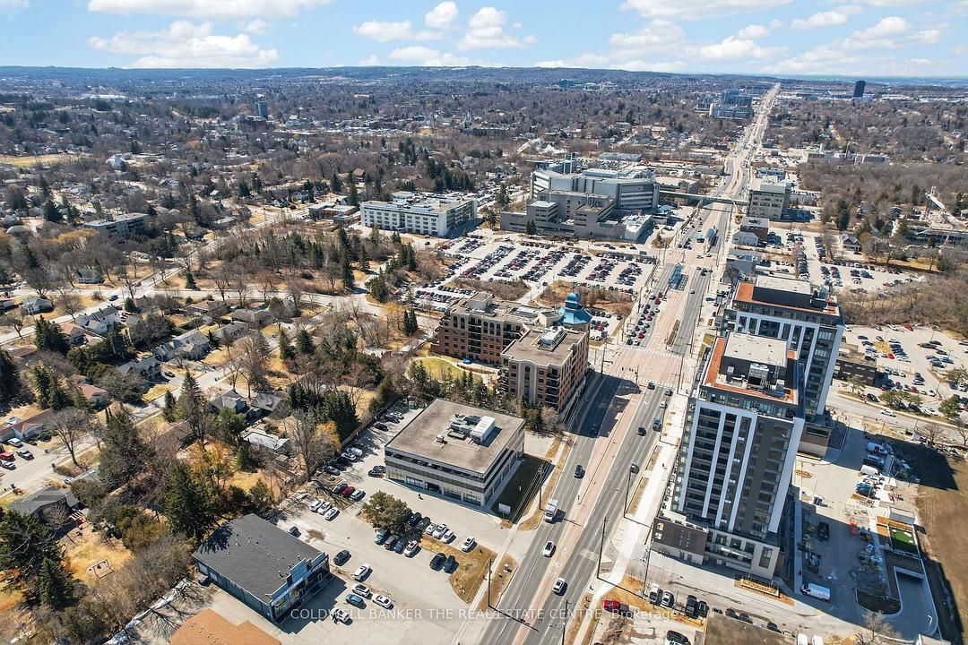 309 - 712 Davis Drive, Newmarket, ON
