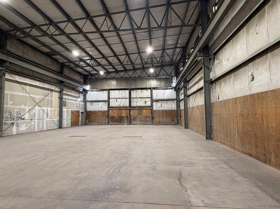 11 & 13 - Highway Avenue, Blackfalds, AB