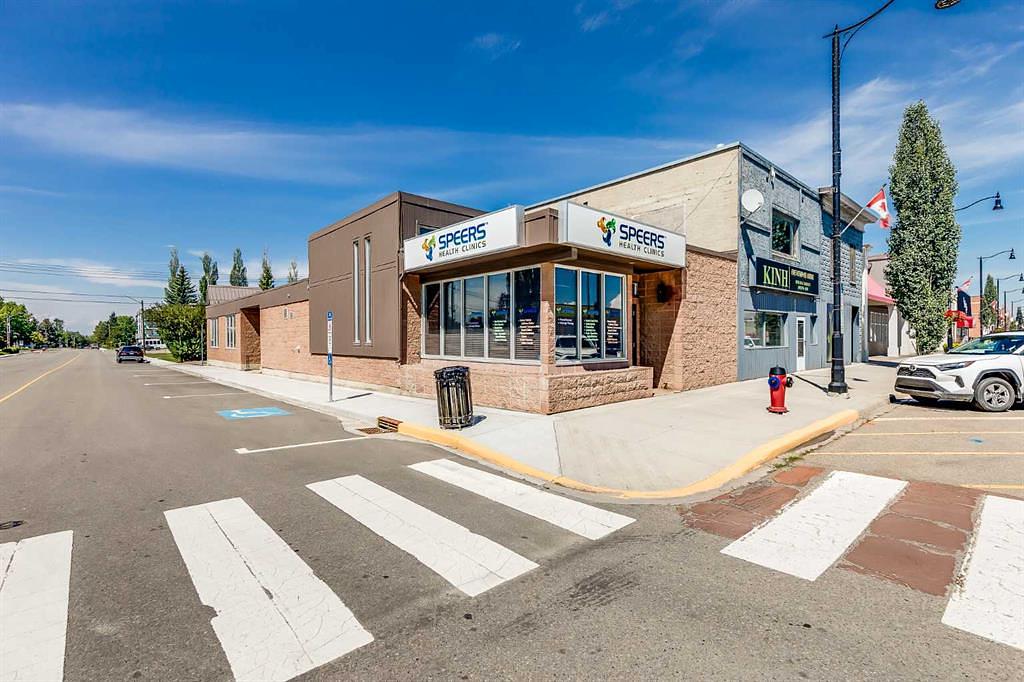 5120 50 Avenue, Olds, AB