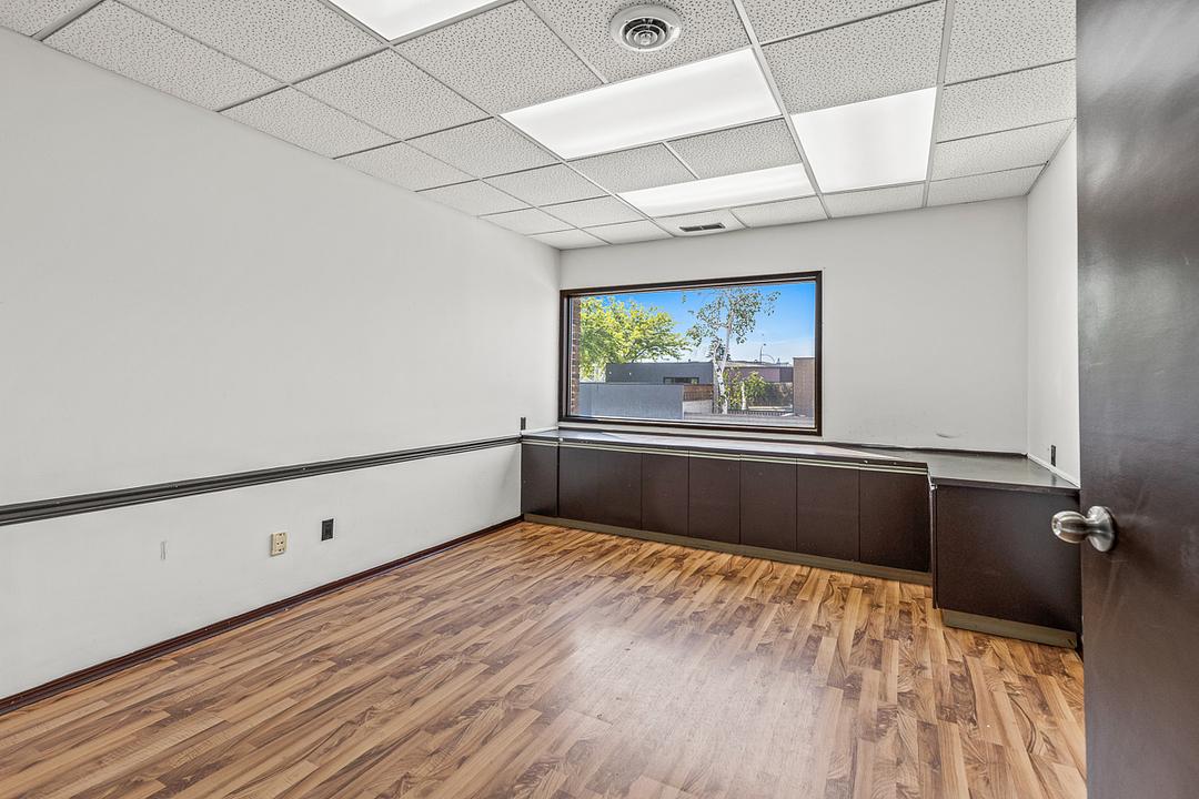 454 Leon Ave, Kelowna, BC