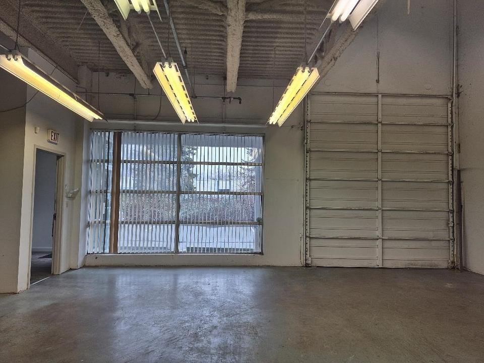 11 - 3871 North Fraser Way, Burnaby, BC