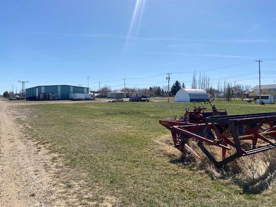 219 Railway Avenue Southeast, Youngstown, AB