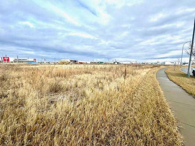 10106 130 Avenue, Grande Prairie, AB